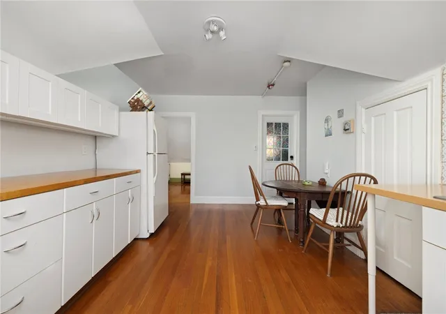 5th image of 377 Hope St #3, Providence, RI 02906 | MLS# 1410302