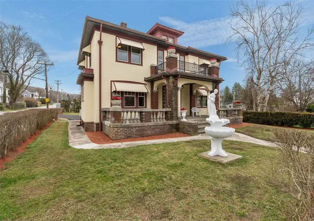 Homes for sale in Westerly, RI | 177 High St, Westerly, RI 02891 | MLS# 1410280
