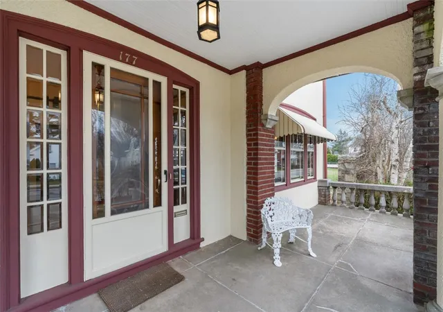 Homes for sale in Westerly, RI | 177 High St, Westerly, RI 02891 | MLS# 1410280