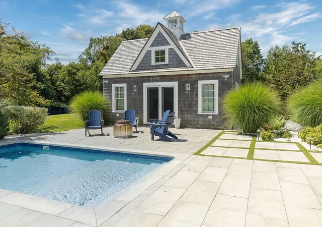 Photo 4 of Single family home for sale at 99 Meadowlark Ln, Portsmouth, RI 02871 | MLS# 1410616 | Listing updated on 2026-09-28
