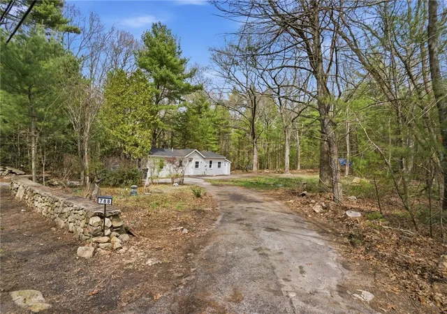 Homes for sale in Coventry, RI | 788 Phillips Hill Rd, Coventry, RI 02816 | MLS# 1410692
