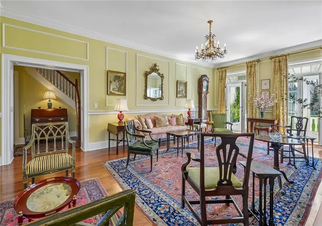 Homes for sale in Newport, RI | 519 Bellevue Ave #1W, Newport, RI 02840 | MLS# 1409802