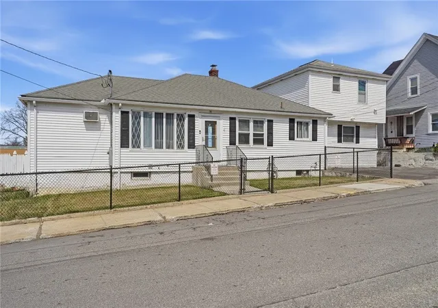 Homes for sale in North Providence, RI | 16 Brown St, North Providence, RI 02904 | MLS# 1410782