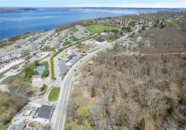 Homes for sale in Tiverton, RI | 994 Main Rd, Tiverton, RI 02878 | MLS# 1410837