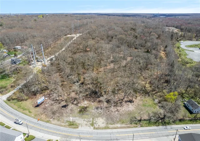 Homes for sale in Tiverton, RI | 994 Main Rd, Tiverton, RI 02878 | MLS# 1410837