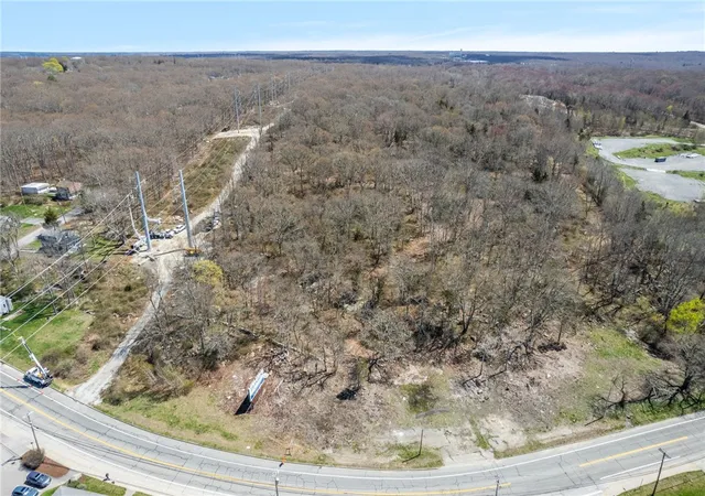Homes for sale in Tiverton, RI | 994 Main Rd, Tiverton, RI 02878 | MLS# 1410837