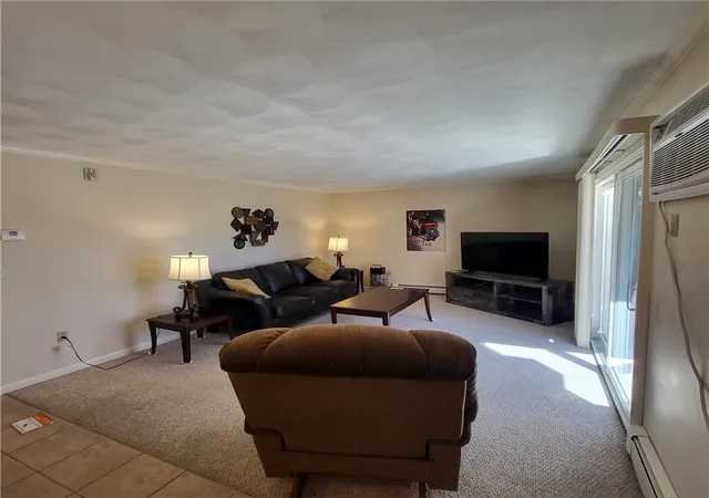 Homes for sale in Lincoln, RI | 400 New River Rd #704, Lincoln, RI 02838 | MLS# 1410894