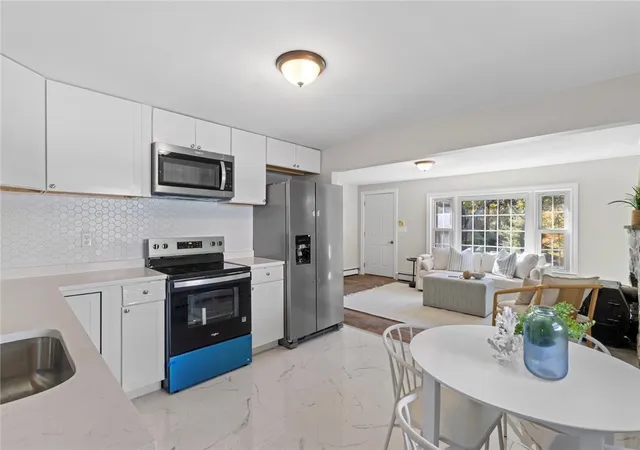 Homes for sale in Jamestown, RI | 400 Schooner Ave, Jamestown, RI 02835 | MLS# 1410913