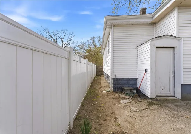 Homes for sale in Cranston, RI | 9 Youlden Ave, Cranston, RI 02910 | MLS# 1410888