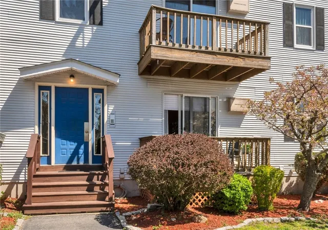 Homes for sale in Fall River, MA | 434 Linden St #2, Fall River, MA 02720 | MLS# 1411049