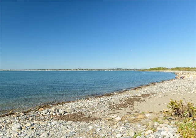 Homes for sale in Little Compton, RI | 8 Taylor's Lane, Little Compton, RI 02837 | MLS# 1411042