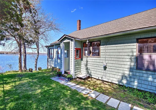 Homes for sale in Barrington, RI | 35 Hanson Rd, Barrington, RI 02806 | MLS# 1410968