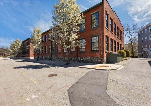 15th image of 99 Allen St #105, Woonsocket, RI 02895 | MLS# 1410987
