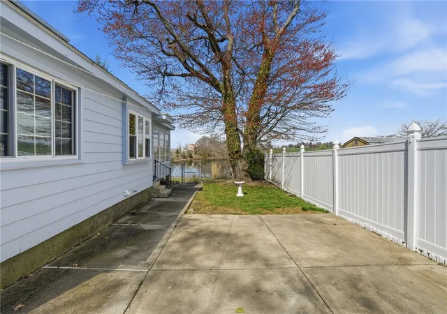27th image of 680 Veterans Memorial Parkway Parkway, East Providence, RI 02914 | MLS# 1410867