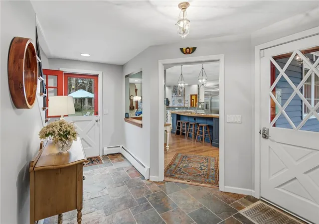 Homes for sale in North Kingstown, RI | 230 Briarbrook Dr, North Kingstown, RI 02852 | MLS# 1410936