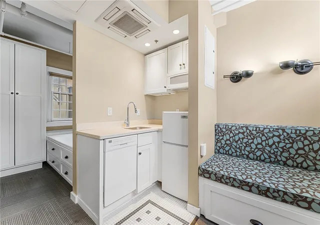 Homes for sale in Providence, RI | 65 Weybosset St #311, Providence, RI 02903 | MLS# 1411100