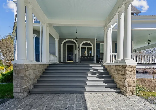 Photo 2 of Sale Pending at 541 Bellevue Ave #6, Newport, RI 02840 | MLS# 1410975 | Listing updated on 2026-08-04