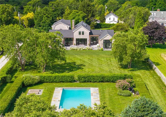 Photo 1 of Single family home for sale at 424 3rd Beach Rd, Middletown, RI 02842 | MLS# 1410933 | Listing updated on 2026-08-01