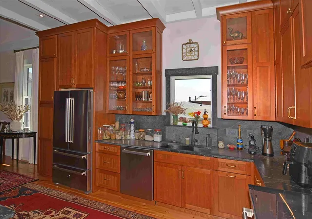 2nd image of 35 North Woods Trl, South Kingstown, RI 02879 | MLS# 1411305
