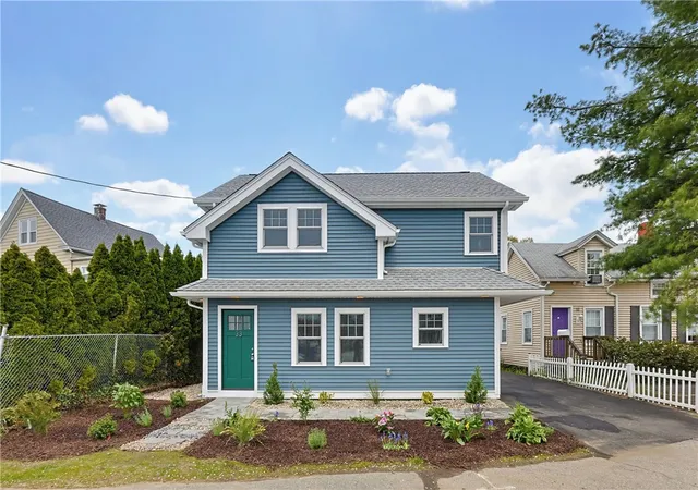 1st image of 33 Jefferson Ave, East Providence, RI 02915 | MLS# 1399234