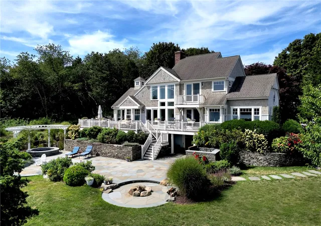 Photo 3 of Single family home for sale at 115 Beavertail Rd, Jamestown, RI 02835 | MLS# 1411243 | Listing updated on 2026-08-22