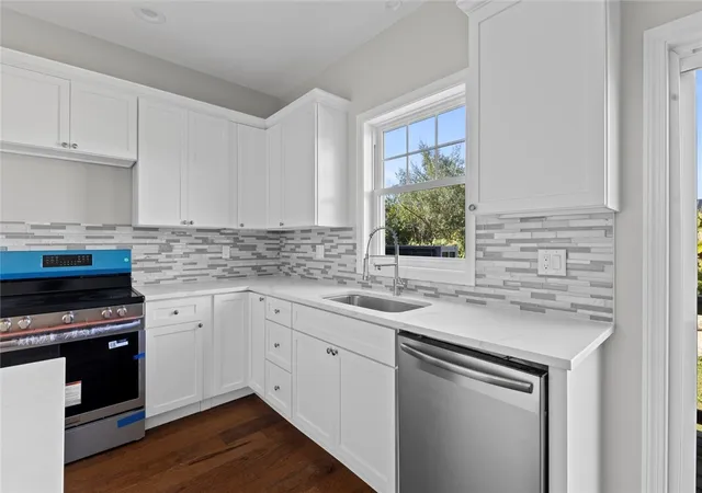 Homes for sale in West Warwick, RI | 99 Ayda Rose Ave, West Warwick, RI 02893 | MLS# 1411527