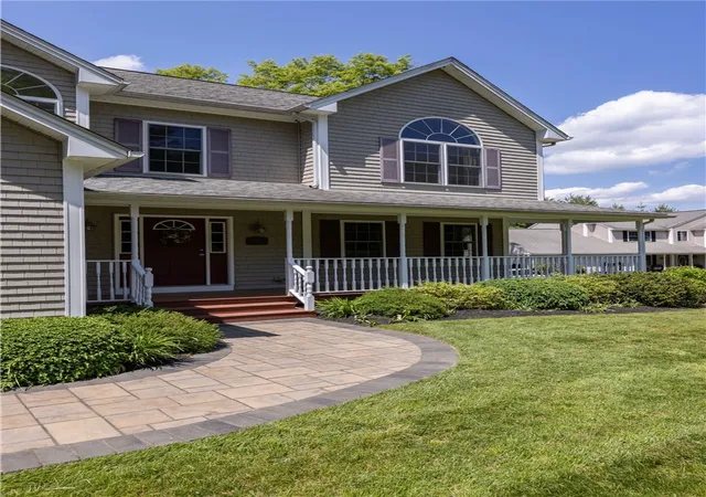 Homes for sale in West Kingston, RI | 47 Wooded Grove Cir, West Kingston, RI 02892 | MLS# 1411556