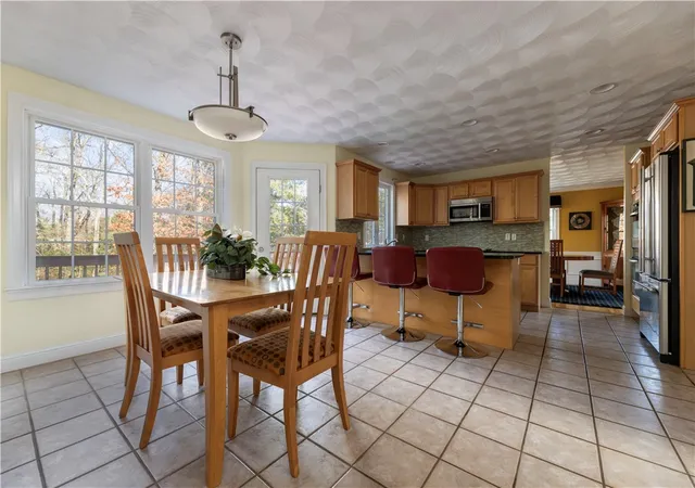 Homes for sale in West Kingston, RI | 47 Wooded Grove Cir, West Kingston, RI 02892 | MLS# 1411556