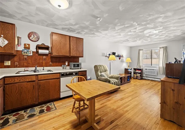 2nd image of 569 Smithfield Rd #24, North Providence, RI 02904 | MLS# 1411295