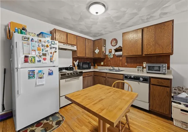 3rd image of 569 Smithfield Rd #24, North Providence, RI 02904 | MLS# 1411295