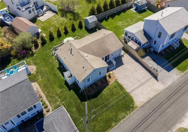 Photo 3 of Single family home for sale at 18 Chestnut Ave, Narragansett, RI 02882 | MLS# 1411707 | Listing updated on 2026-06-29