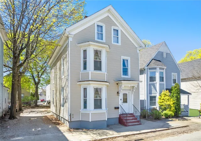 Homes for sale in Providence, RI | 31 Gilmore St, Providence, RI 02907 | MLS# 1411713