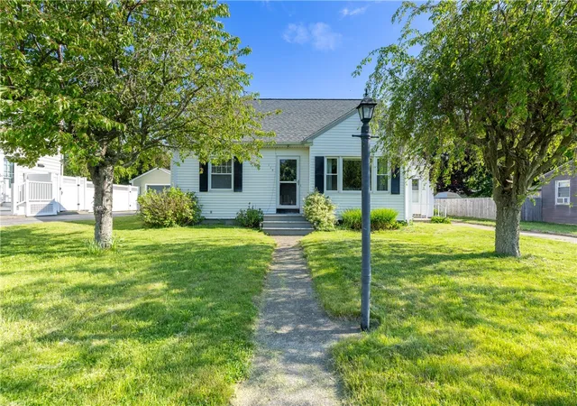 Homes for sale in Tiverton, RI | 110 James M Beardsworth Ave, Tiverton, RI 02878 | MLS# 1411746