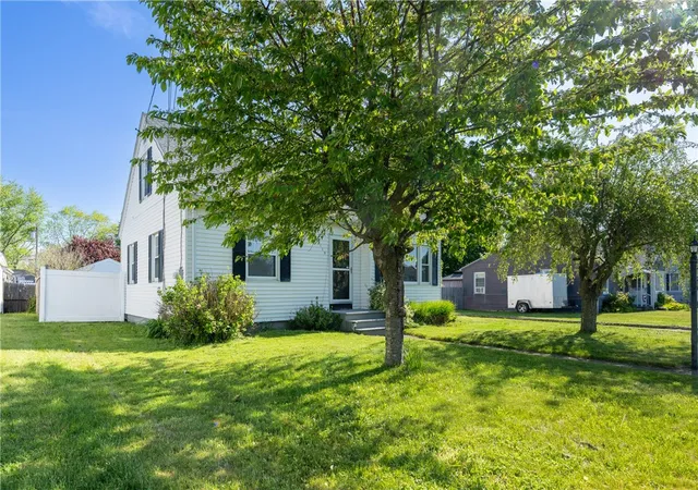 Homes for sale in Tiverton, RI | 110 James M Beardsworth Ave, Tiverton, RI 02878 | MLS# 1411746