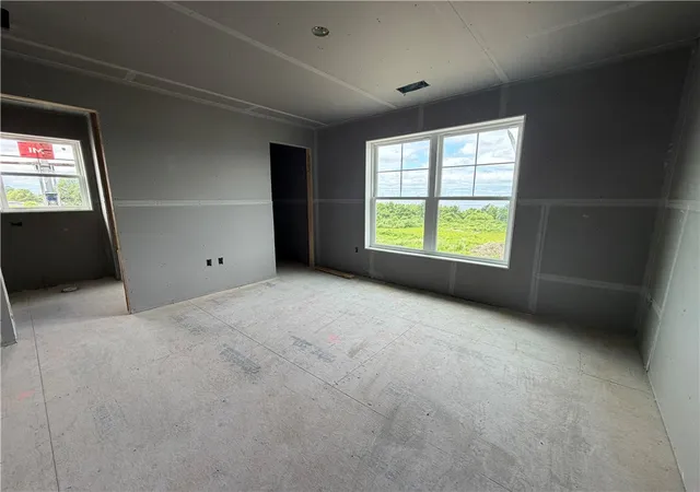 3rd image of 206 Revolution Wy, Portsmouth, RI 02871 | MLS# 1411764