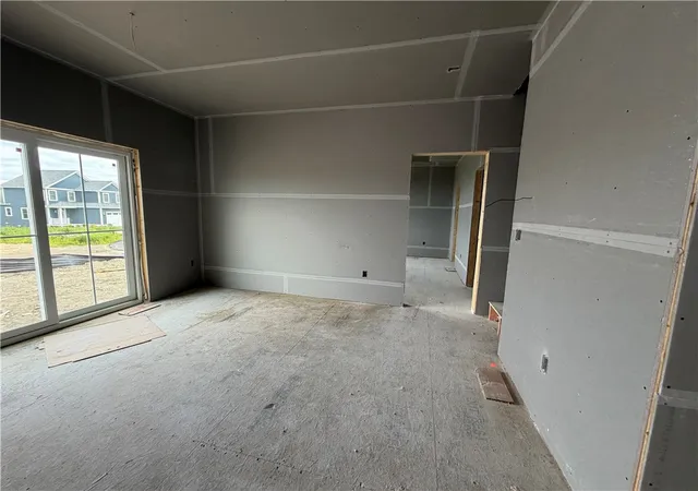 6th image of 206 Revolution Wy, Portsmouth, RI 02871 | MLS# 1411764