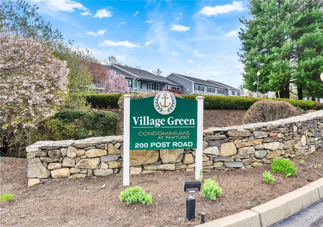 Homes for sale in Warwick, RI | 200 Post Rd #319, Warwick, RI 02888 | MLS# 1411679