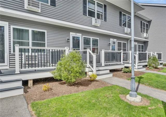 Homes for sale in Warwick, RI | 200 Post Rd #319, Warwick, RI 02888 | MLS# 1411679