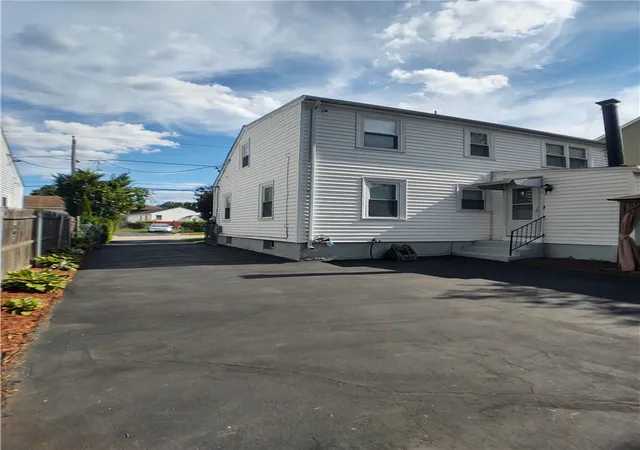 29th image of 21 Urban Ave, Pawtucket, RI 02860 | MLS# 1410886