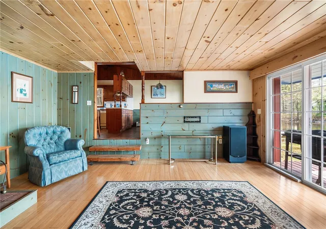 Homes for sale in Burrillville, RI | 316 Court House Ln, Burrillville, RI 02859 | MLS# 1411096