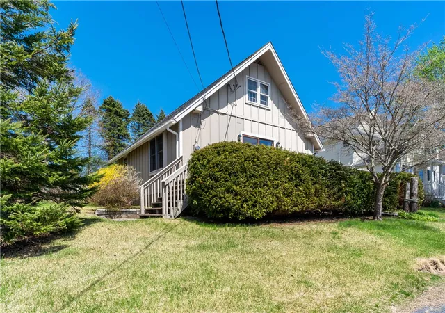 Homes for sale in South Kingstown, RI | 25 Westside Rd, South Kingstown, RI 02879 | MLS# 1411716