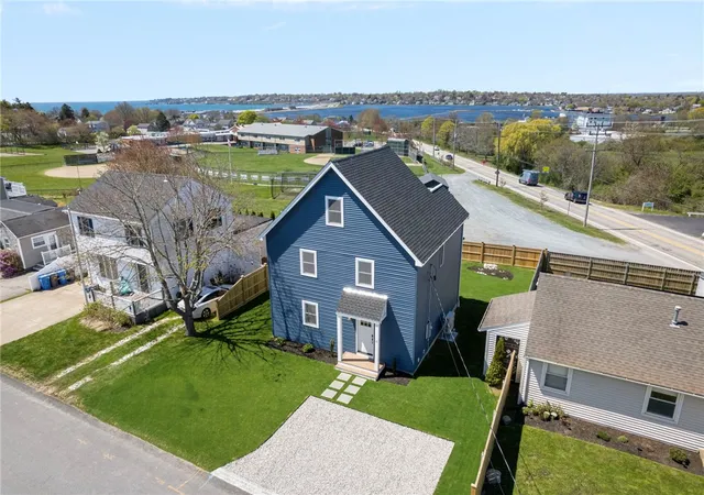 3rd image of 11 Gunning Ct, Middletown, RI 02842 | MLS# 1412025
