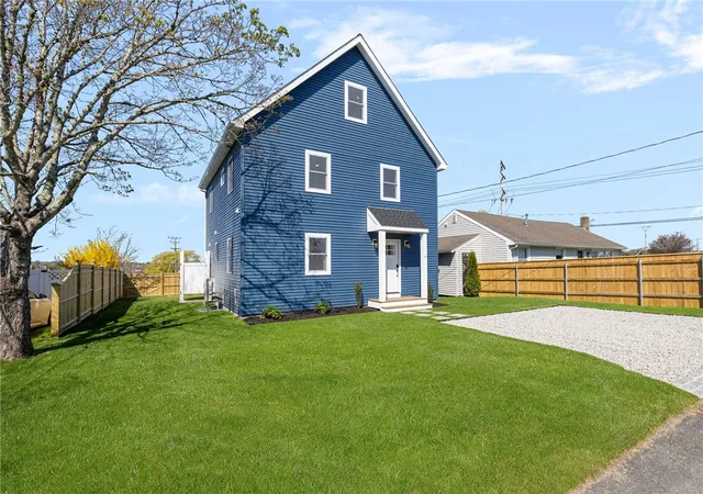 4th image of 11 Gunning Ct, Middletown, RI 02842 | MLS# 1412025