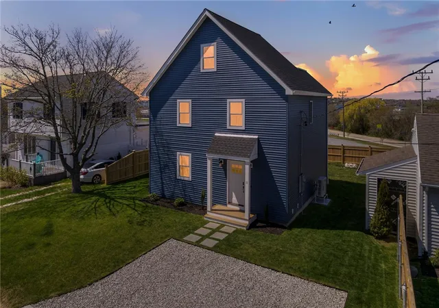 5th image of 11 Gunning Ct, Middletown, RI 02842 | MLS# 1412025