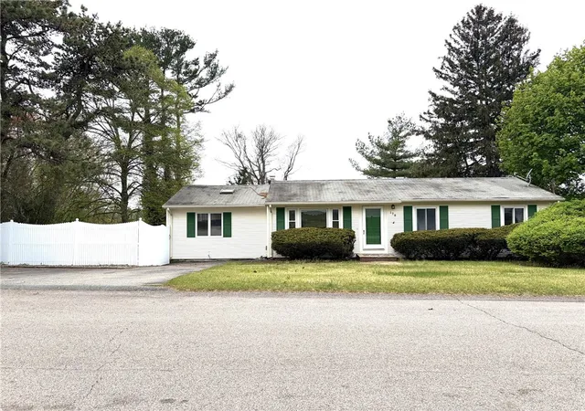 1st image of 178 Hilton Rd, Warwick, RI 02889 | MLS# 1412032