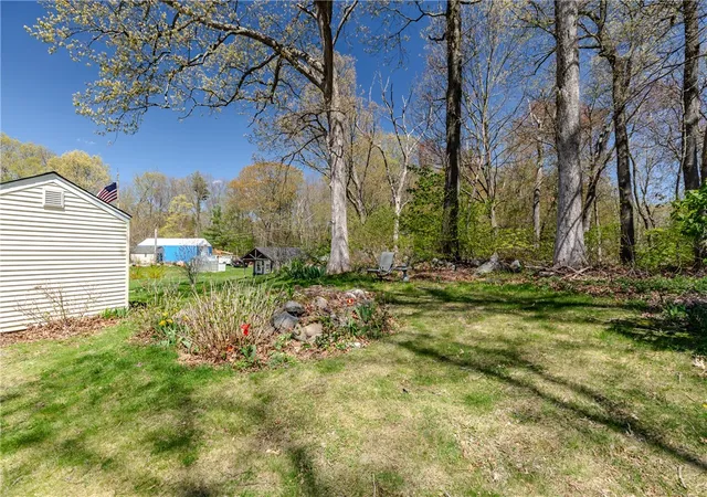 Homes for sale in Cumberland, RI | 19 Leigh Rd, Cumberland, RI 02864 | MLS# 1411922