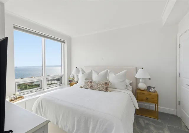 Homes for sale in Portsmouth, RI | 1 Tower Dr #902, Portsmouth, RI 02871 | MLS# 1411634