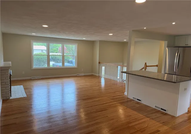 Photo 4 of Sale Pending at 71 Jerry Ln, North Kingstown, RI 02852 | MLS# 1412171 | Listing updated on 2026-07-28