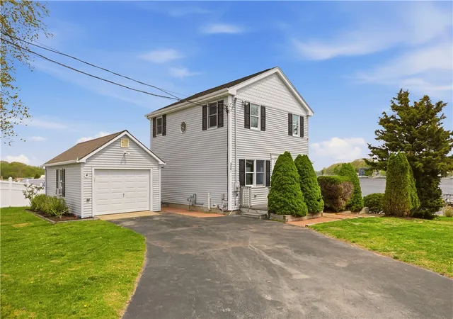 Homes for sale in Barrington, RI | 507 County Rd, Barrington, RI 02806 | MLS# 1412187