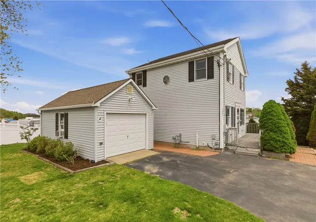 Homes for sale in Barrington, RI | 507 County Rd, Barrington, RI 02806 | MLS# 1412187